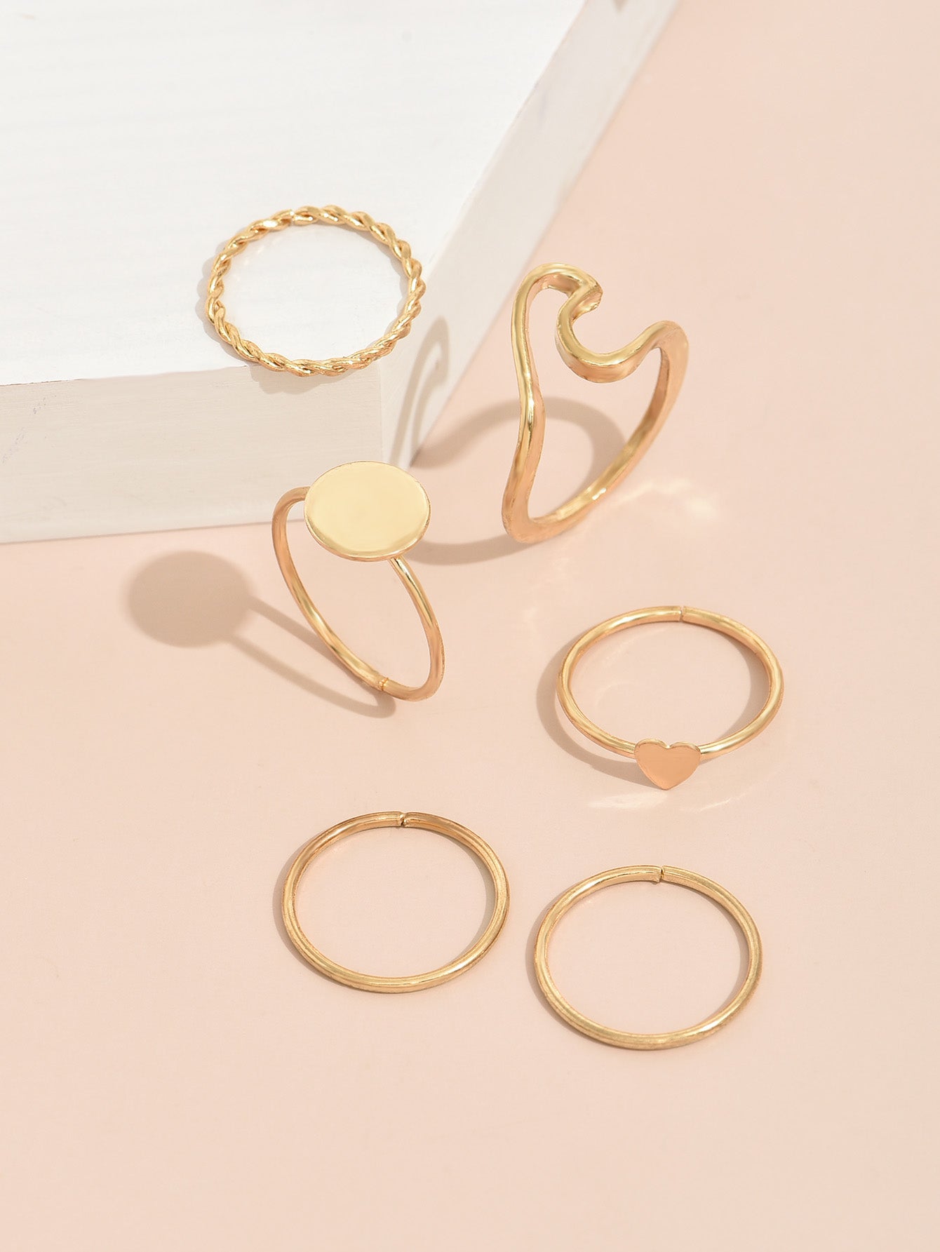 Golden Harmony Ring Set – Minimalist Luxe Collection