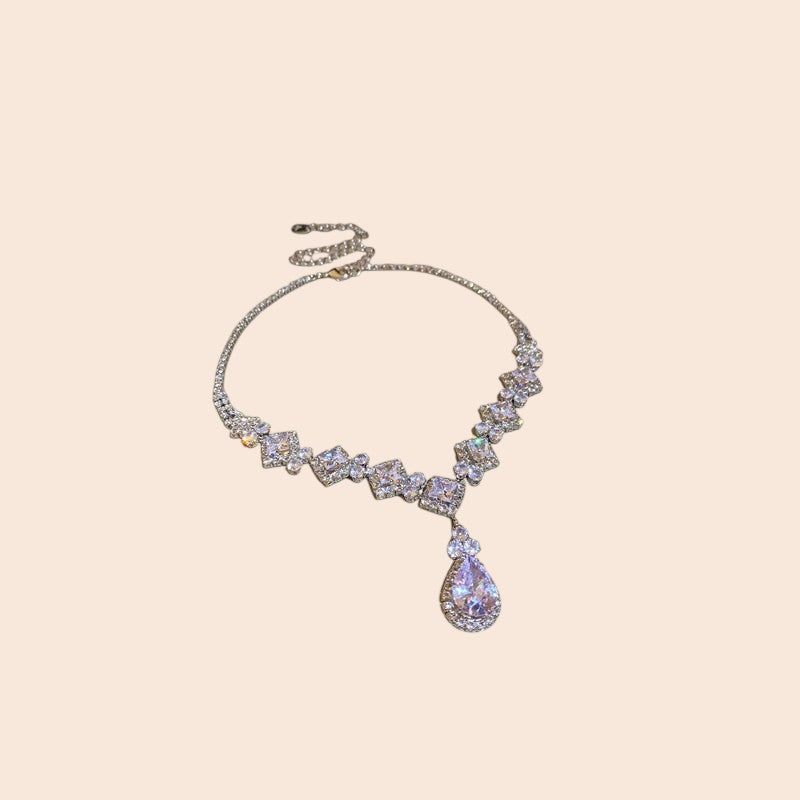 Luxury Zircon Teardrop Jewelry Set