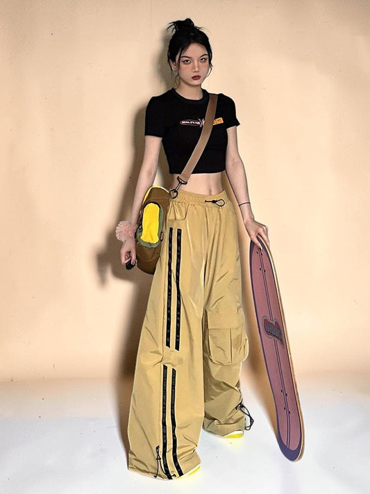 Street Utility Wide-Leg Cargo Pants