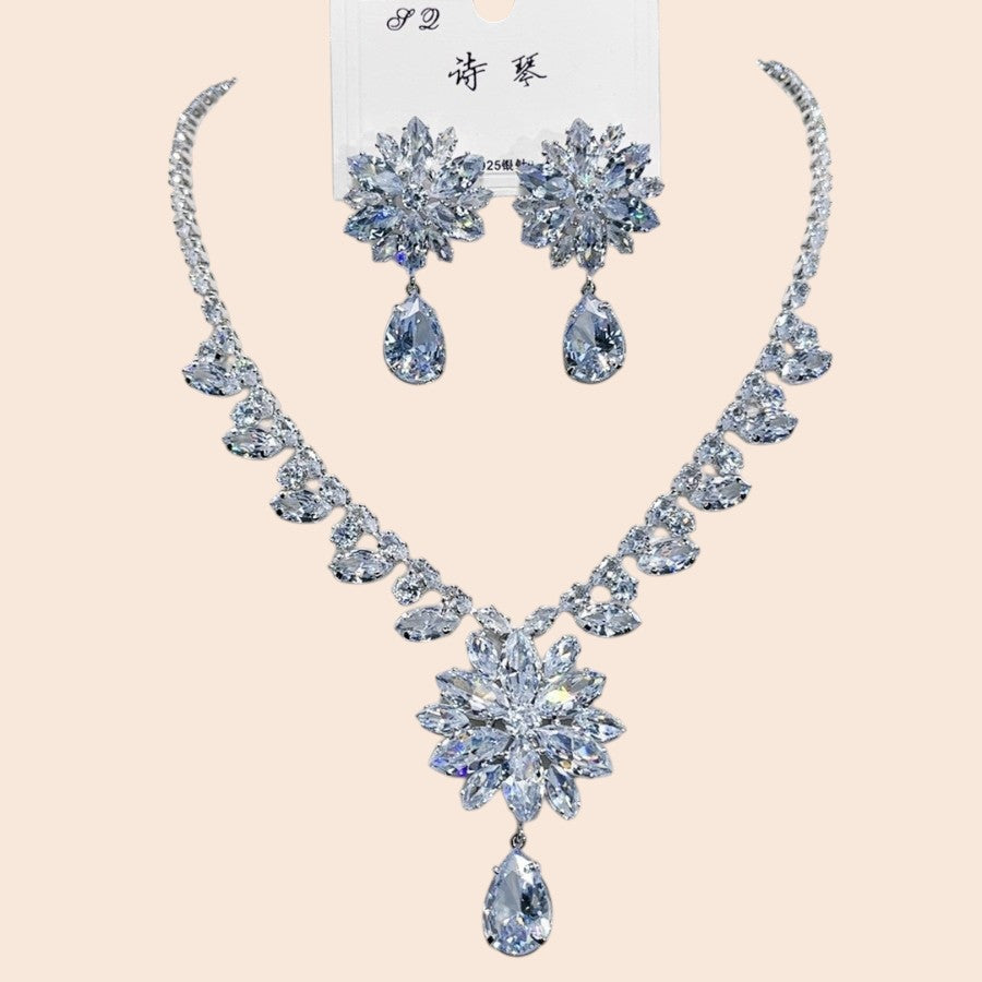 Luxury Crystal Snowflake Jewelry Set – Elegant Evening Sparkle