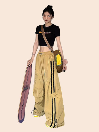 Street Utility Wide-Leg Cargo Pants
