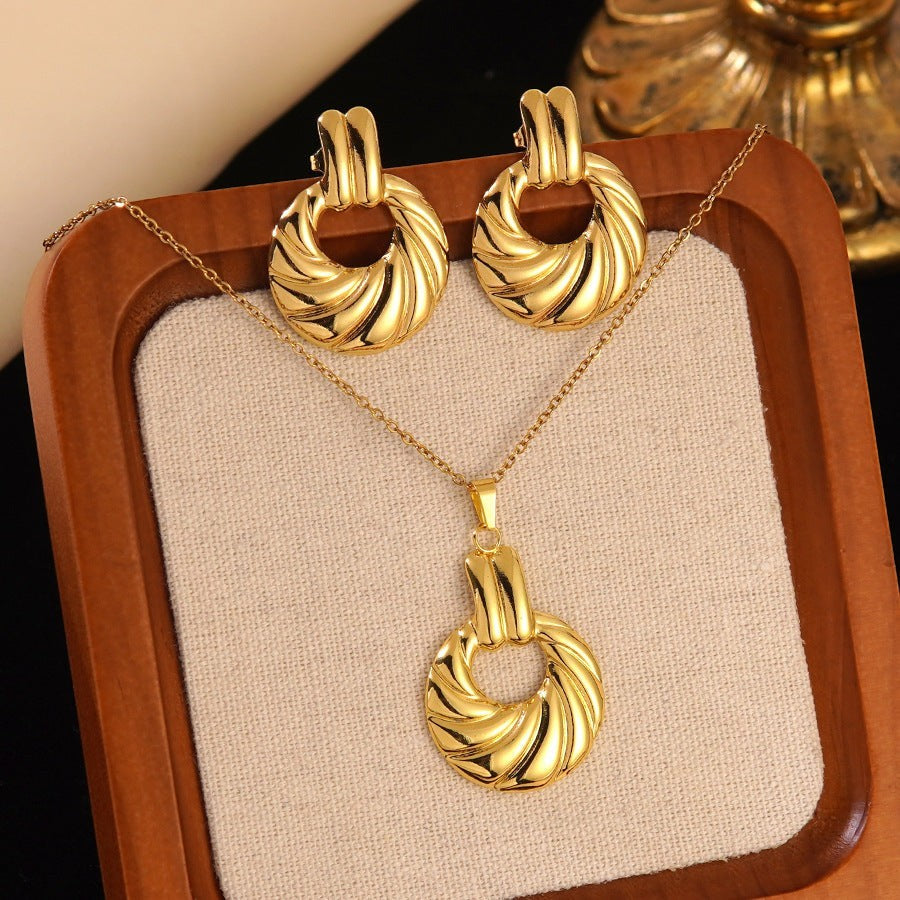 Luxury Gold Floral Jewelry Set Collection