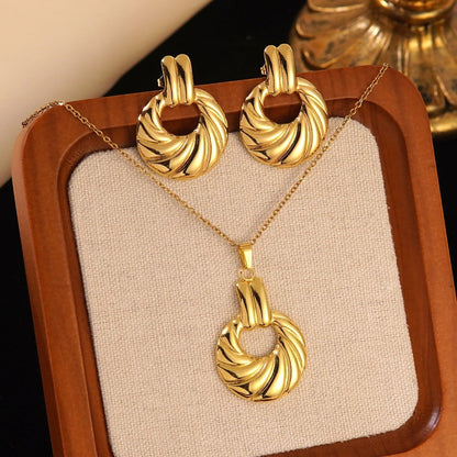 Luxury Gold Floral Jewelry Set Collection