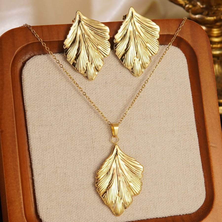 Luxury Gold Floral Jewelry Set Collection