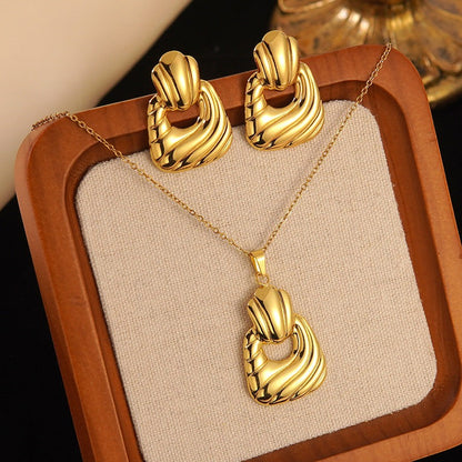 Luxury Gold Floral Jewelry Set Collection