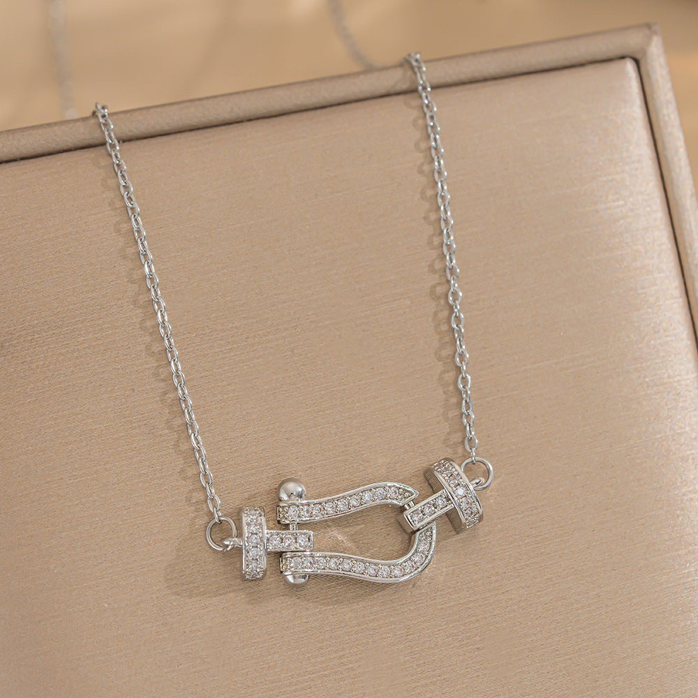 Hot Selling Horseshoe Buckle Necklace Women's Versatile Set