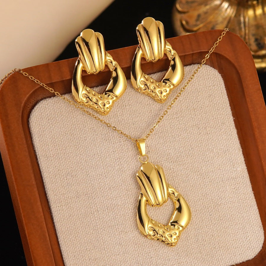 Luxury Gold Floral Jewelry Set Collection