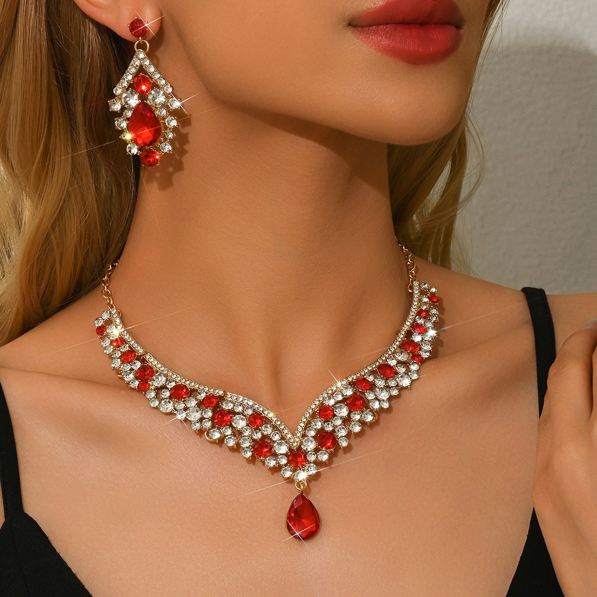 Vintage Crystal Teardrop Necklace & Earring Set