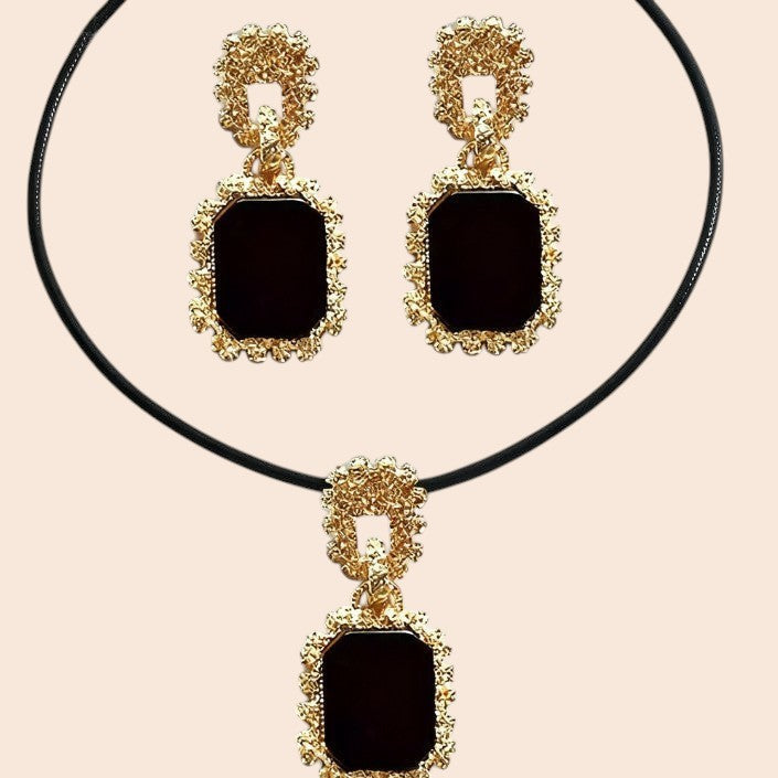 Vintage Velvet Gemstone Necklace & Earring Set