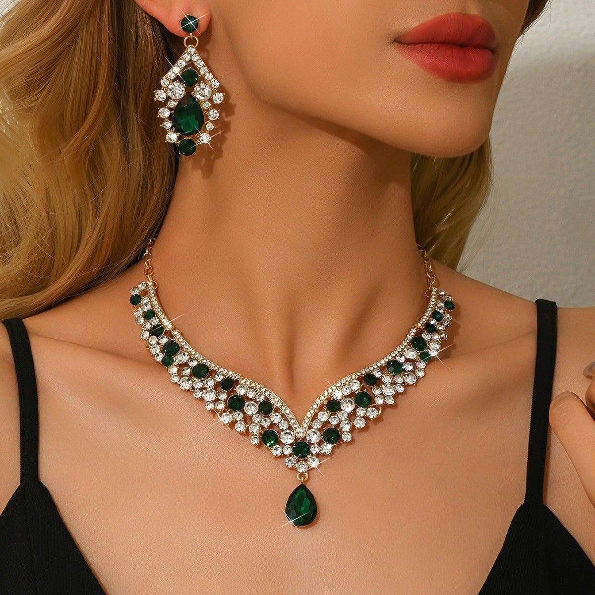 Vintage Crystal Teardrop Necklace & Earring Set