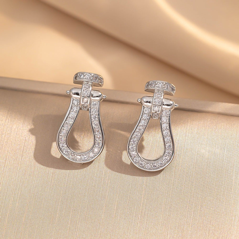 Hot Selling Horseshoe Buckle Necklace Women's Versatile Set