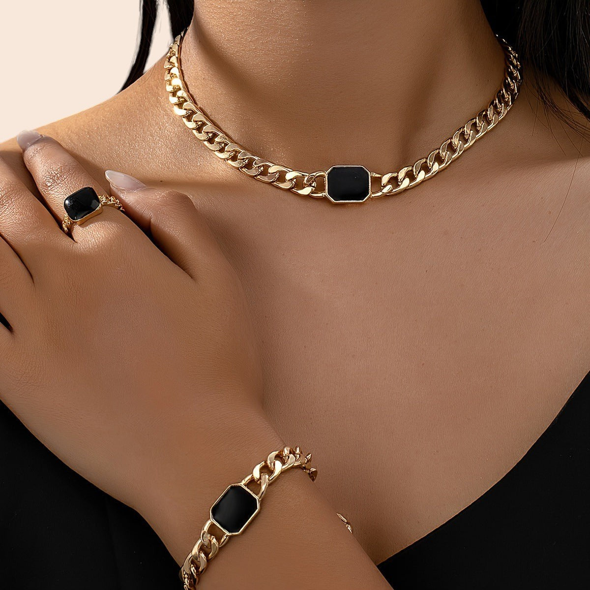 Geometric Luxe Chain Jewelry Set – Modern Statement Elegance